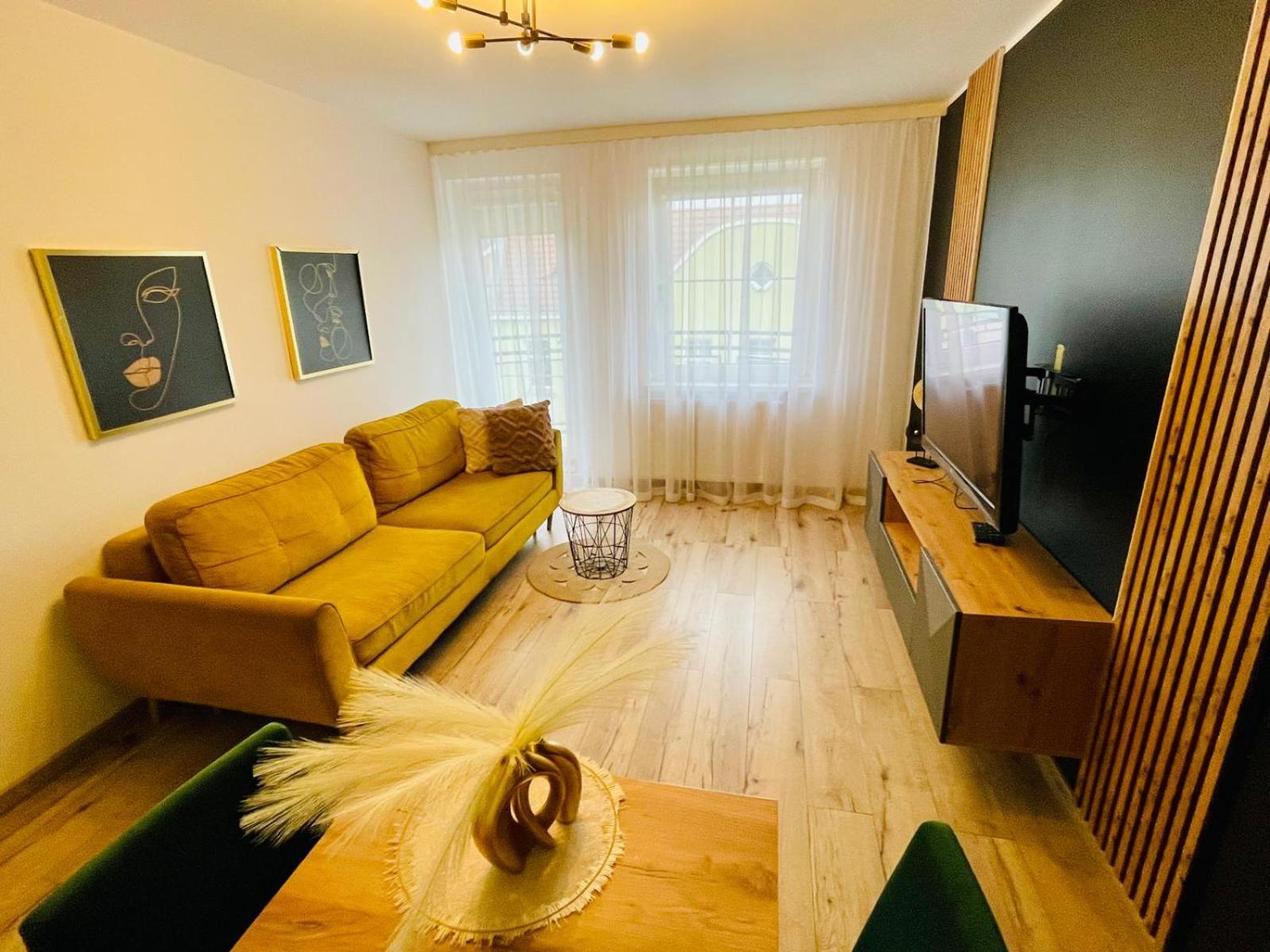 Blue Apartment Close To Old Town Bydgoszcz Exteriör bild